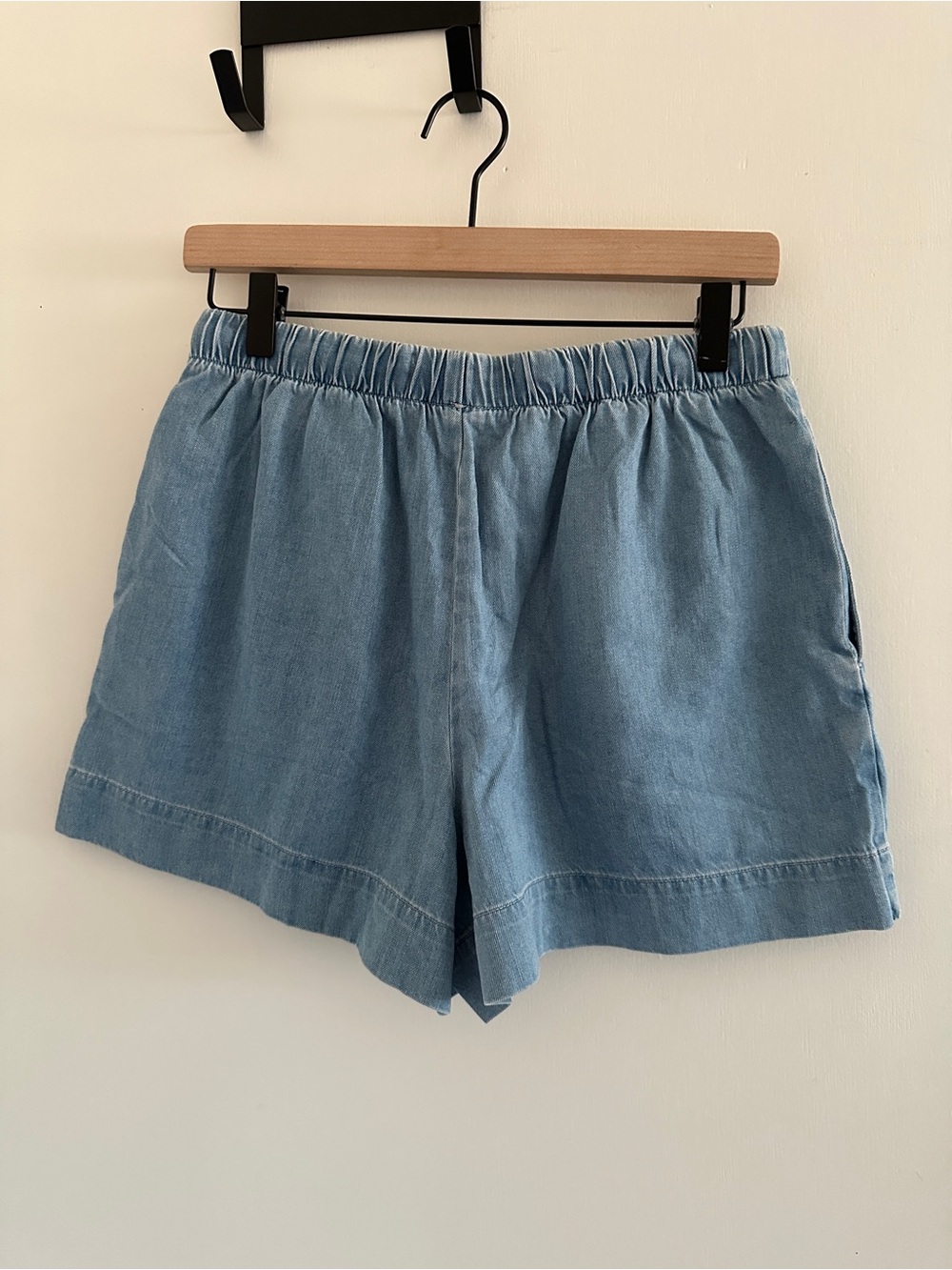 Anthropologie Cloth & Stone Pull On Shorts - Picture 2 of 4